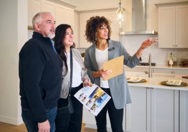 Vendre un bien immobilier dans le délai imparti par un crédit relais est souvent stressant. En effet, ce type de prêt