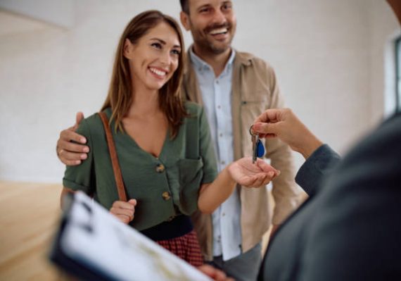 Il est souvent difficile d’évaluer correctement un bien immobilier dès la première estimation. Faire plusieurs estimations